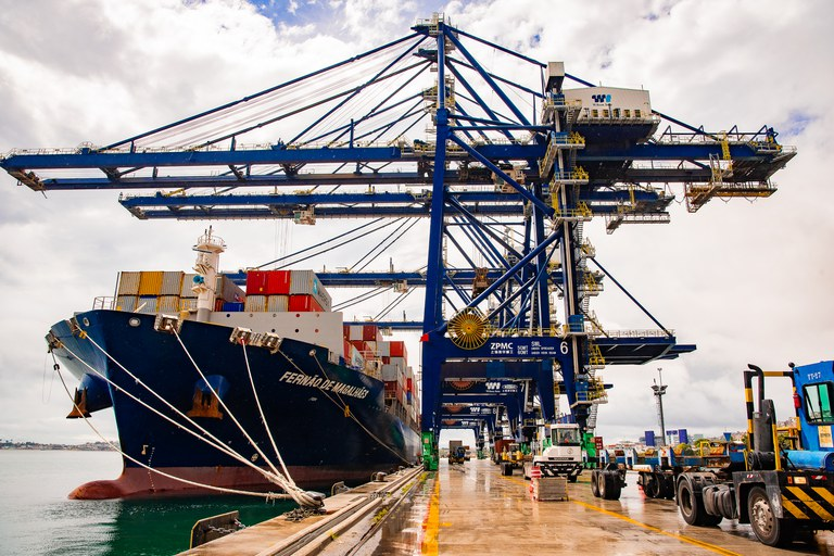 Portos Brasileiros Quebram Recorde Histórico Mensal: 124,7 Milhões de Toneladas em Julho
